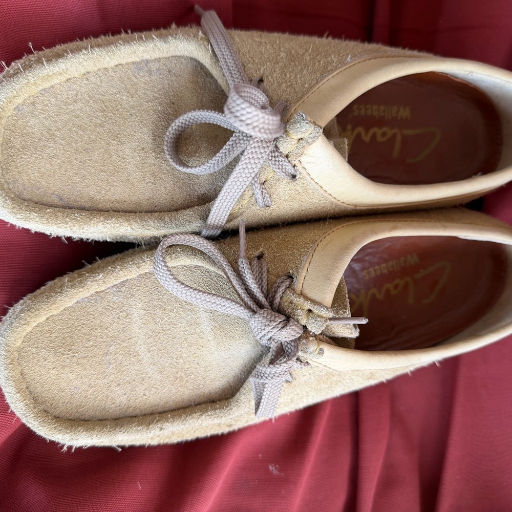 Clarks Wallabees Suede Maple Women’s Shoes